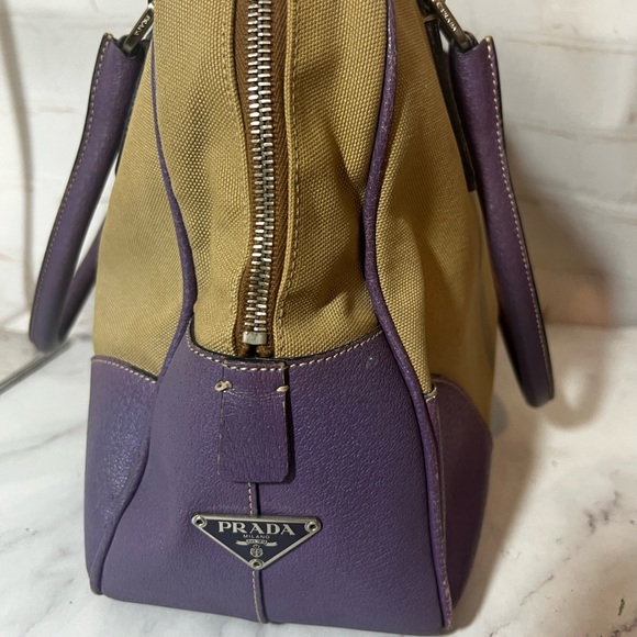 GUC Prada Purple Cinghiale-Trimmed Canapa Handbag - Picture 3 of 9
